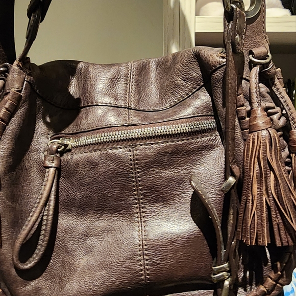 100% Leather Lockheart shoulder bag. Brown leather. Approx size 11 " x 11" - Picture 7 of 11